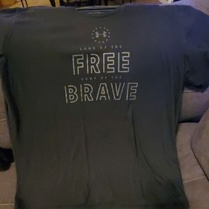 Under armour men's XXL Shirt